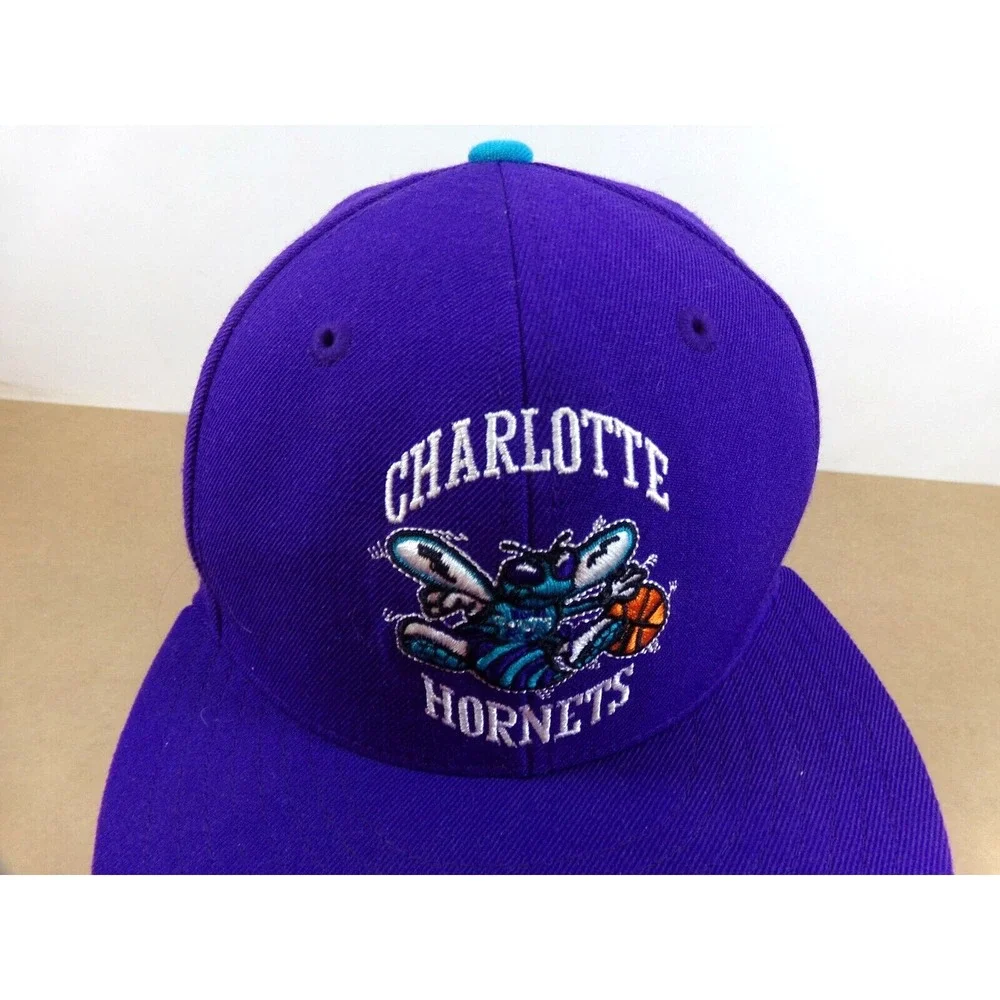 Mitchell & Ness‎ Hardwood Classics NBA Charlotte Hornets Cap Hat Fitted 7 1/8